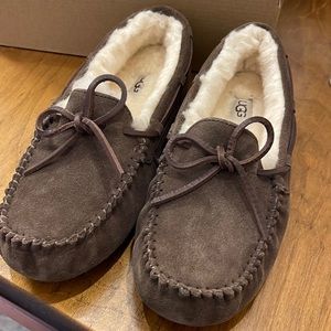 COPY - Ugg moccasins